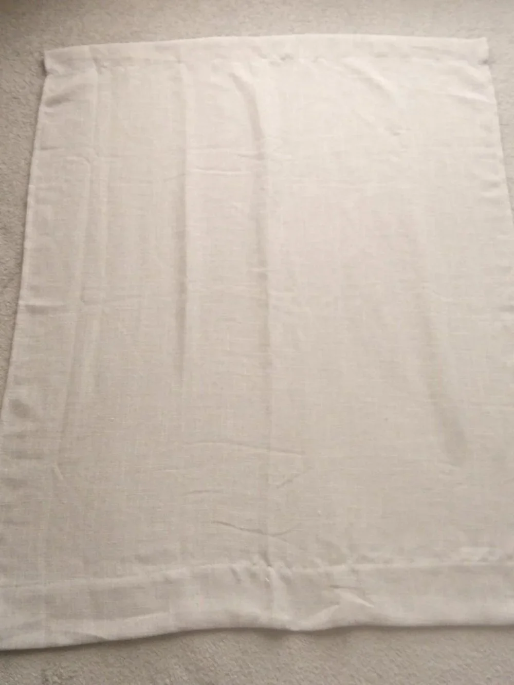 Linen table cloth
